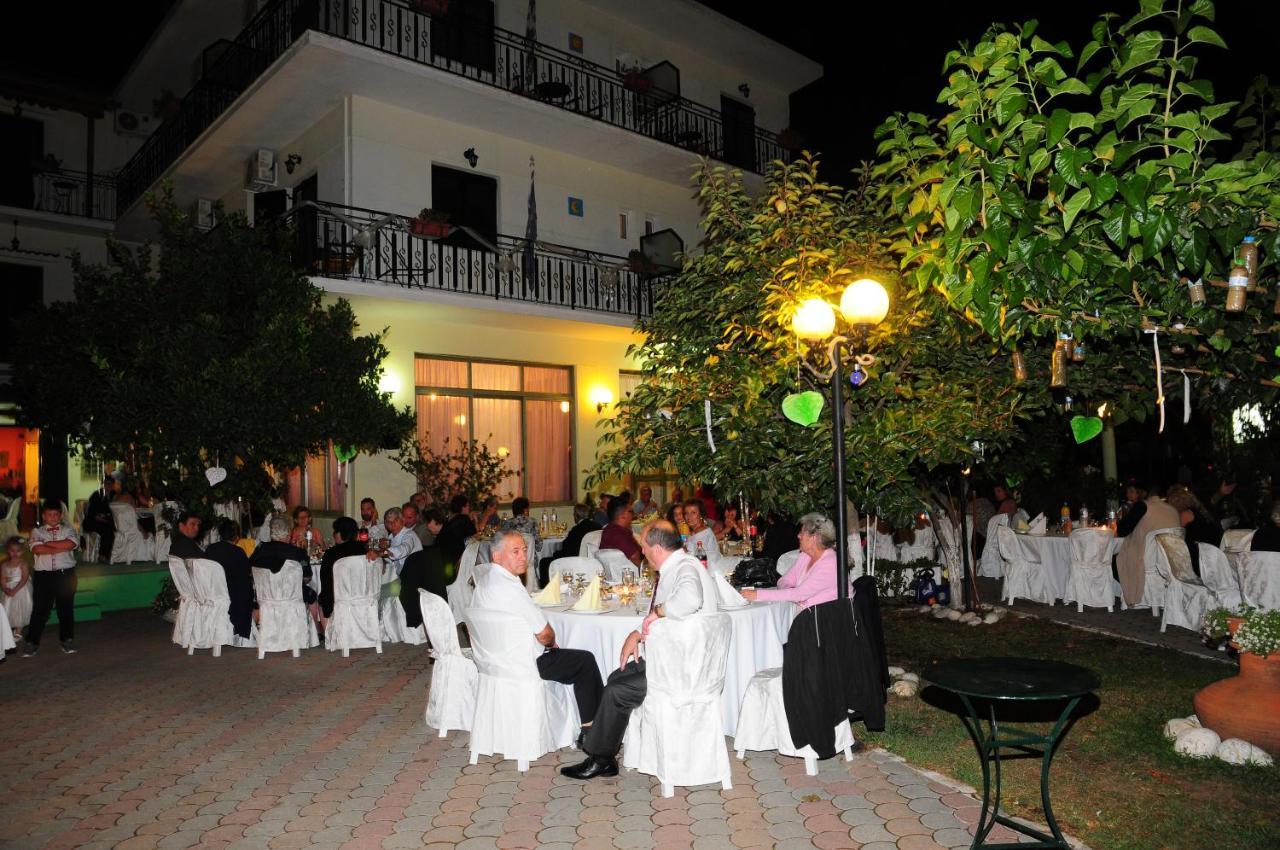 Des Roses Hotel Platanias  Esterno foto